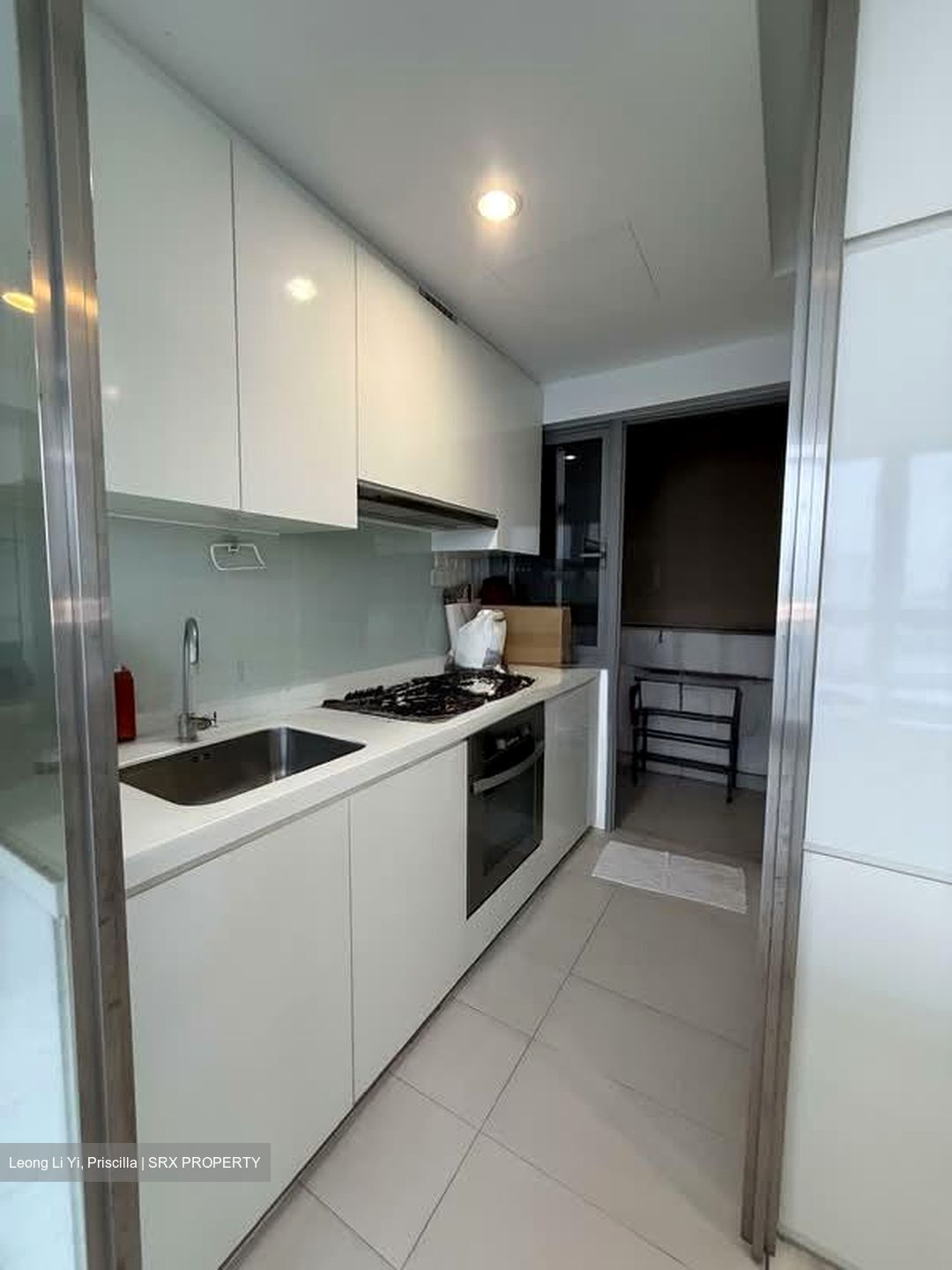 Centro Residences (D20), Condominium #558598161